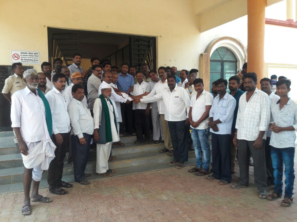 ಮುಂಡಗೋಡ: ಪರಿಶಿಷ್ಟ ಜಾತಿ ಹಾಗೂ ಪಂಗಡಗಳ ಮುಖಂಡರಿಂದ ಪ್ರಧಾನ ಮಂತ್ರಿಗೆ ಮನವಿ